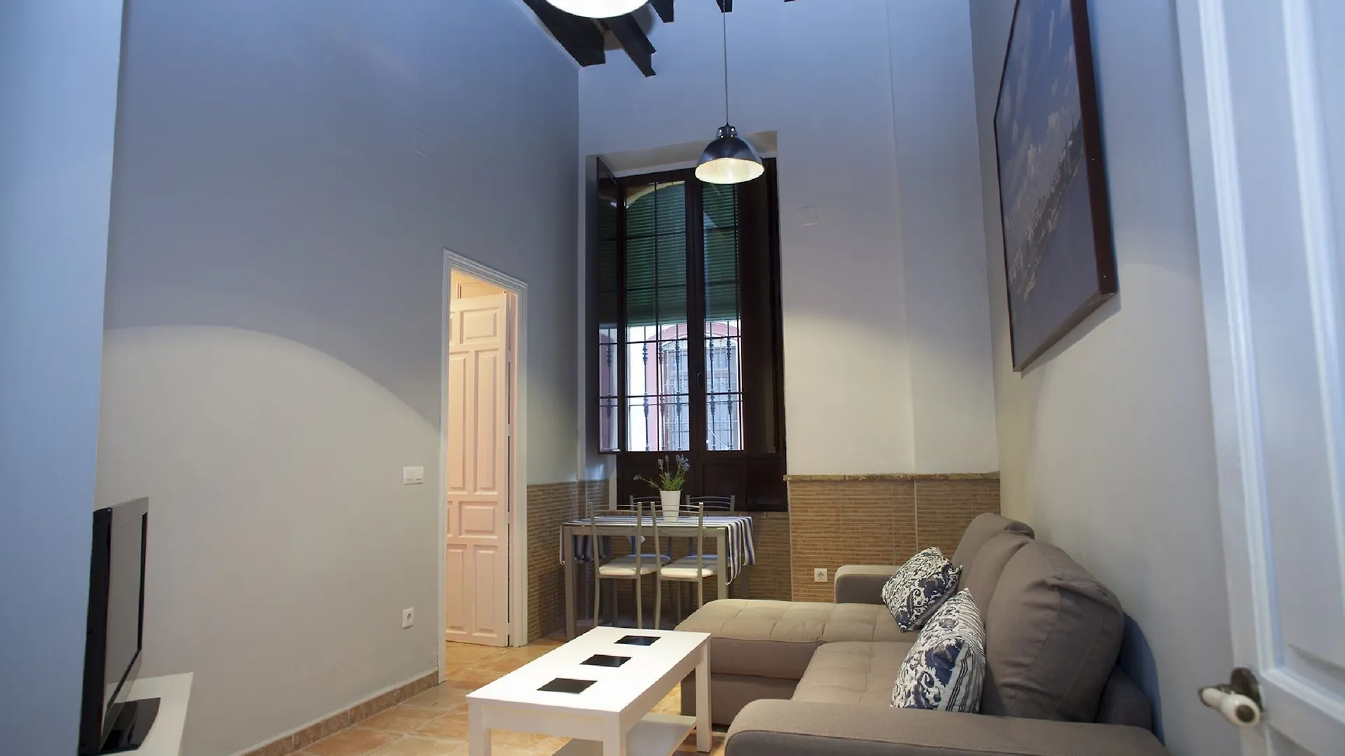 Puerta Maestranza Apartaments Sewilla