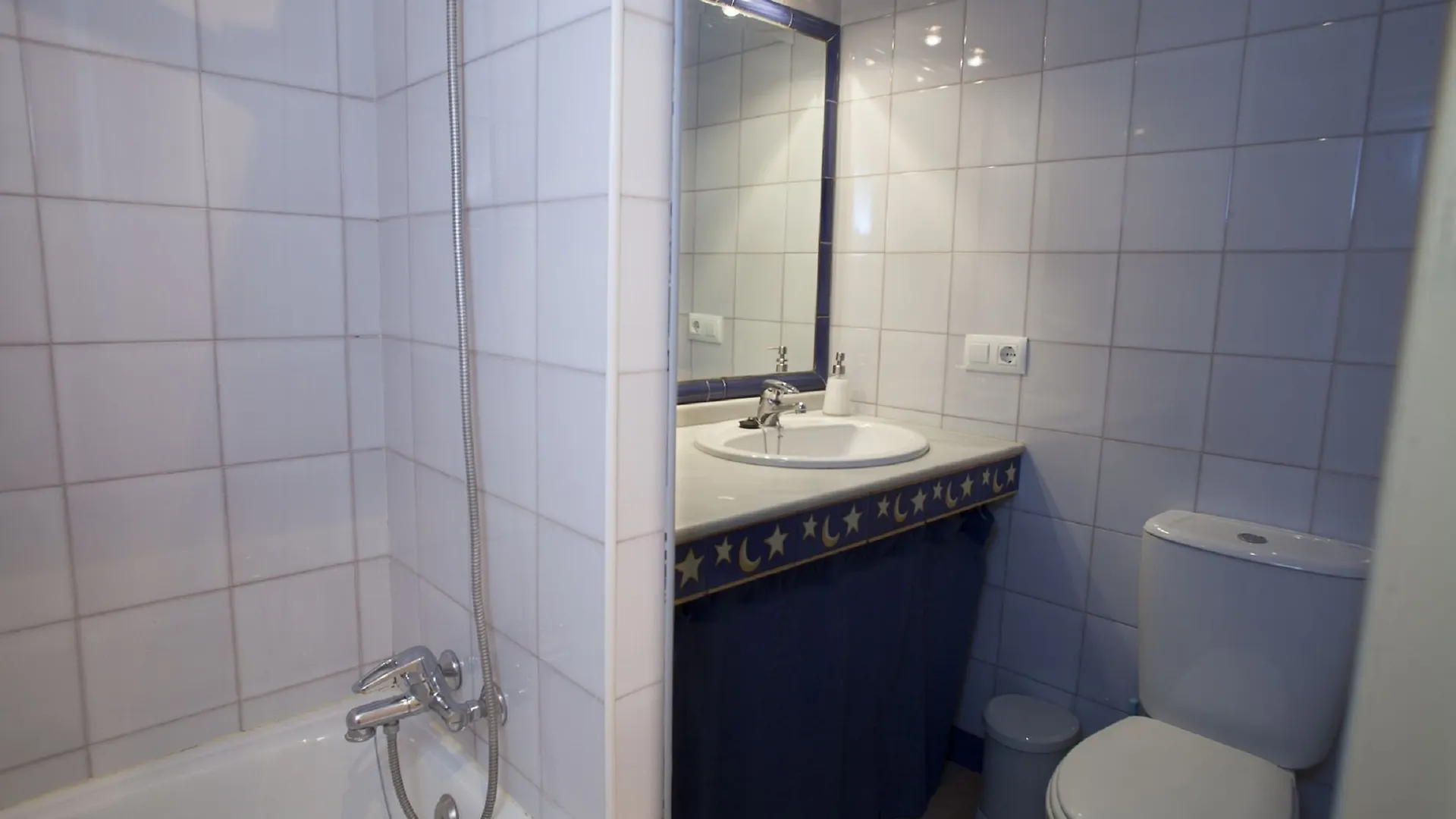 Apartament Puerta Maestranza Apartaments Sewilla